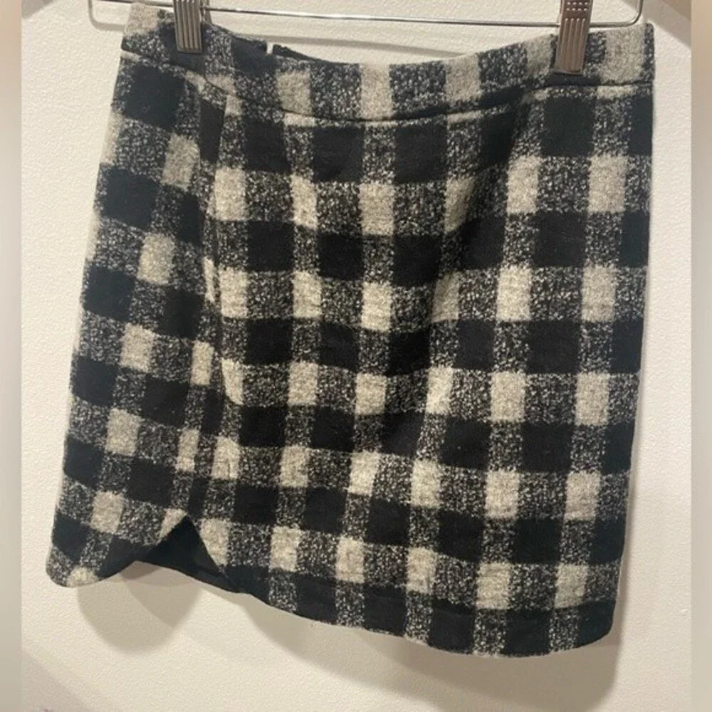 Madewell Curved Hem Shirttail Skirt Black Gray Buffalo Plaid Women's Size 0.